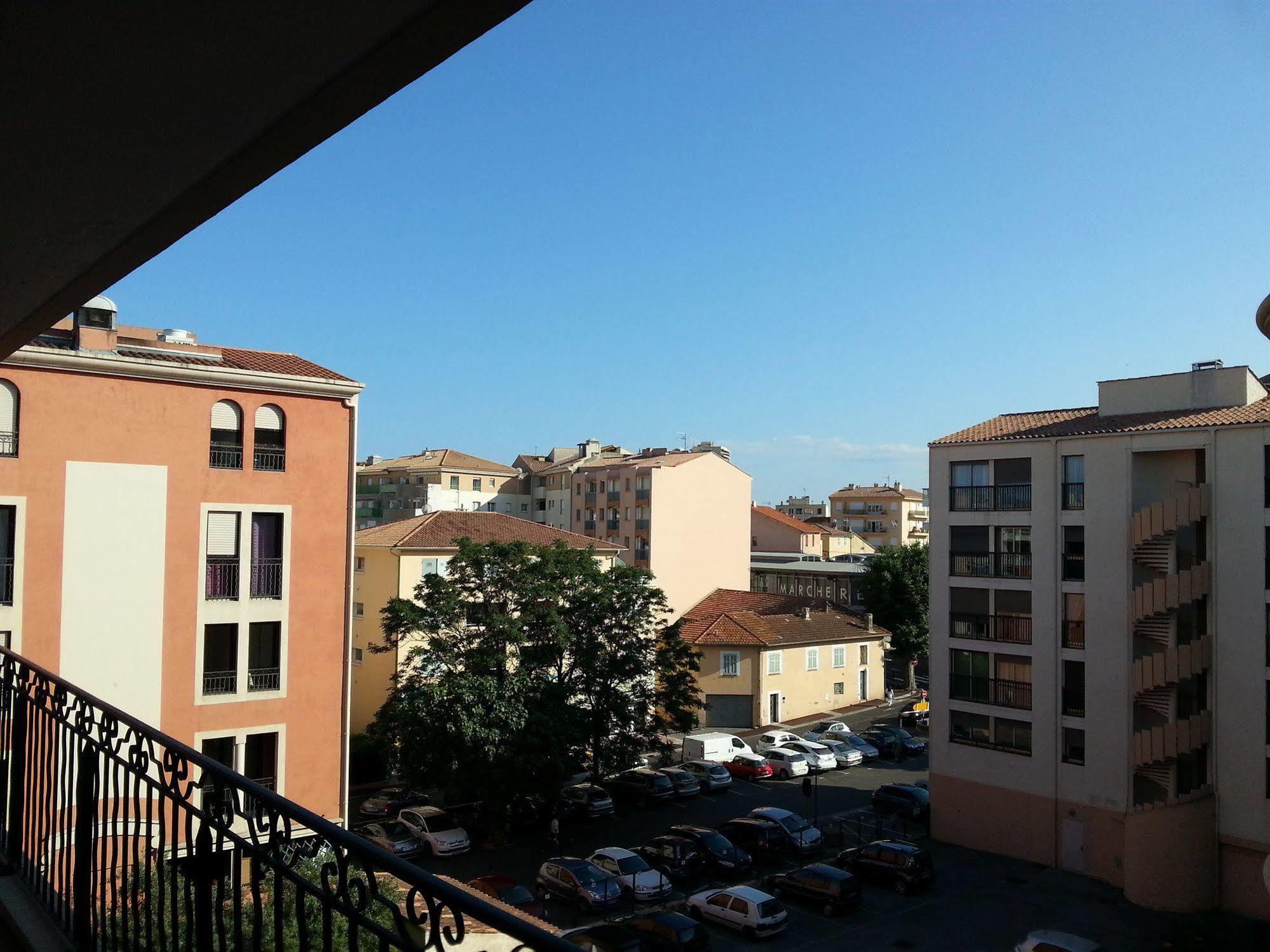 Residences Les Venitiennes Saint-Raphaël Dış mekan fotoğraf